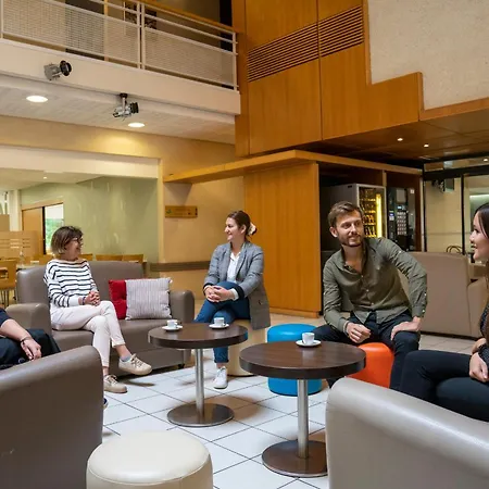 Ethic Etapes Lac De Maine